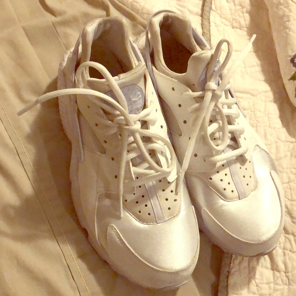 Nike huarache size 9 woman